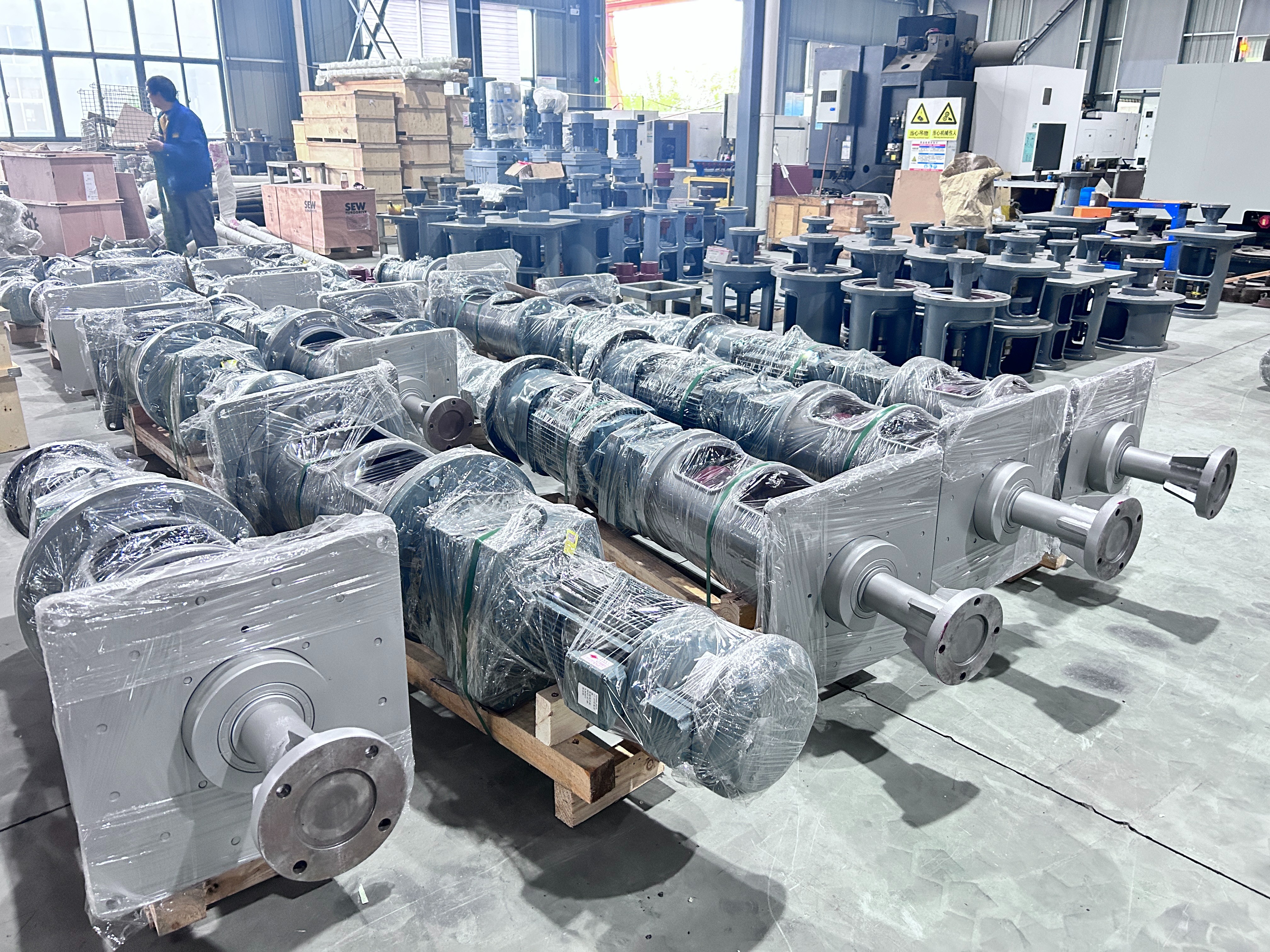 南京兰江桨式搅拌机成功出口菲律宾，助力东南亚水处理项目